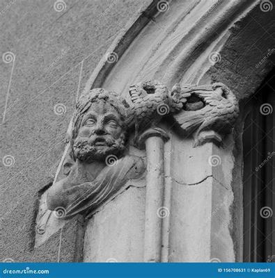 卫辉在线网络游戏网络版广告设计 创意、元素与传播策略